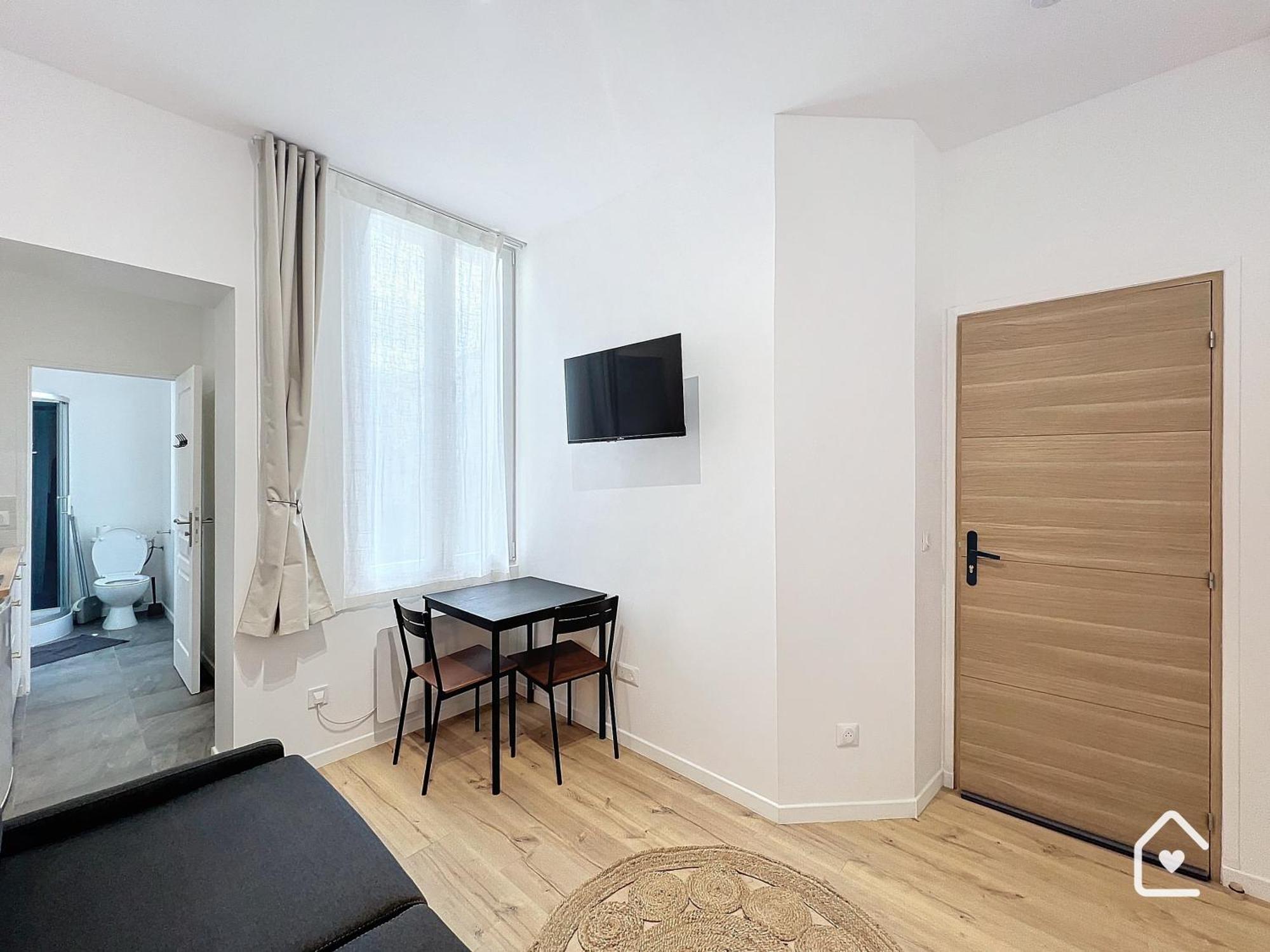 Studios - 1 Min Gare Chatellerault - Entree Autonome - Екстериор снимка